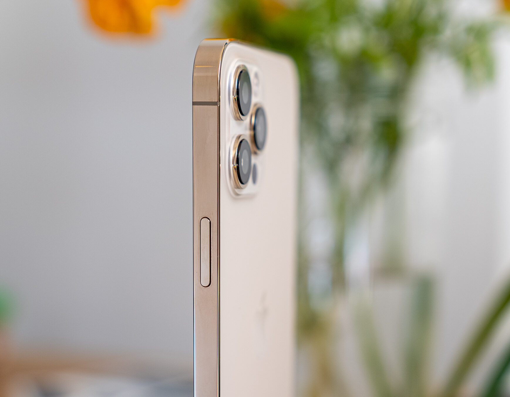 APPLE IPHONE 12 PRO MAX: Cel mai mare smartphone de la Apple, cu cea mai impresionantă cameră
