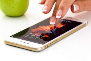 Renunțarea la smartphone nu împiedică distragerea atenției, conform unui studiu